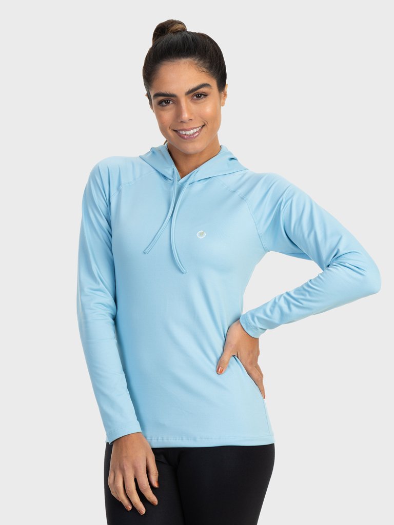 camisa uv termica para frio com capuz feminina extreme uv azul clara frente c