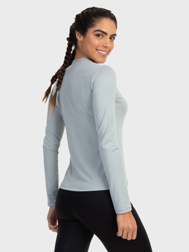 camisa uv feminina newdry com protecao solar manga curta extreme uv cinza claro longa costas c