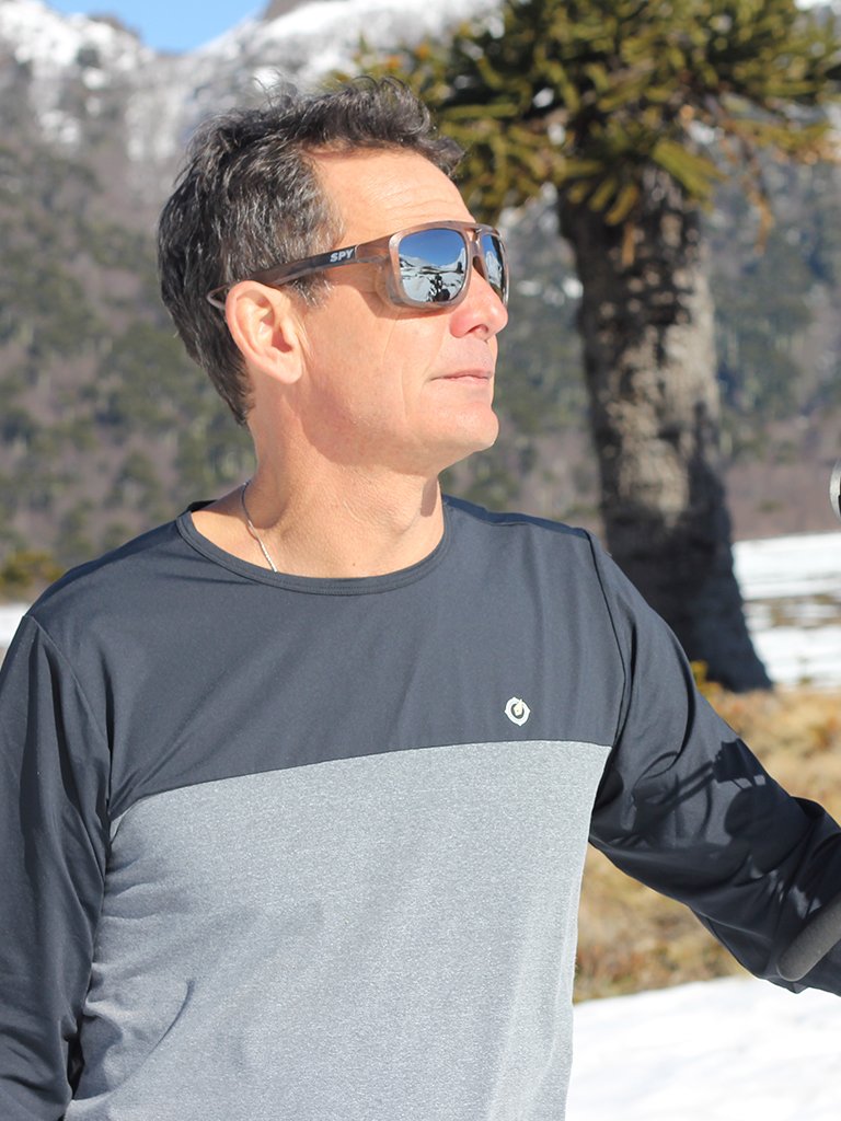 camiseta masculina recorte peito mescla produto