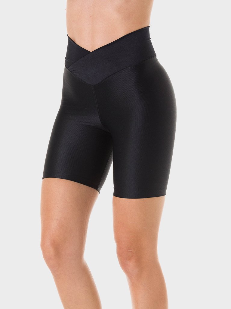 bermuda uv preta com protecao solar feminina extreme uv gloss 2