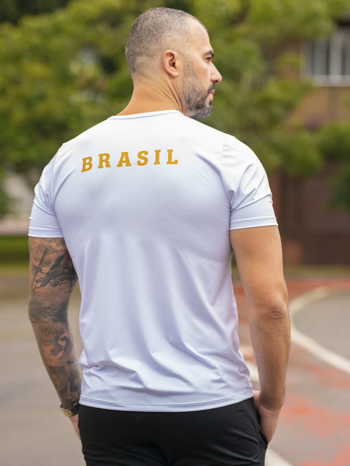 camiseta brasil torcida caramelo masculina new dry manga curta branco costas