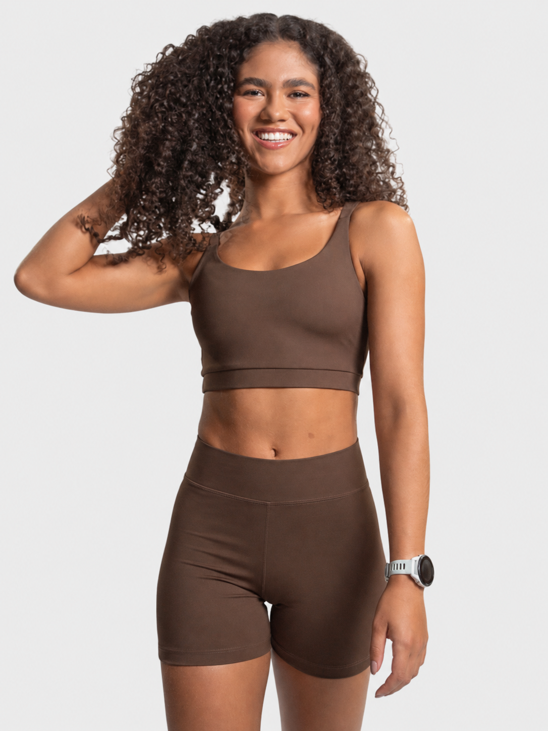 short e top haze extreme uv marrom3